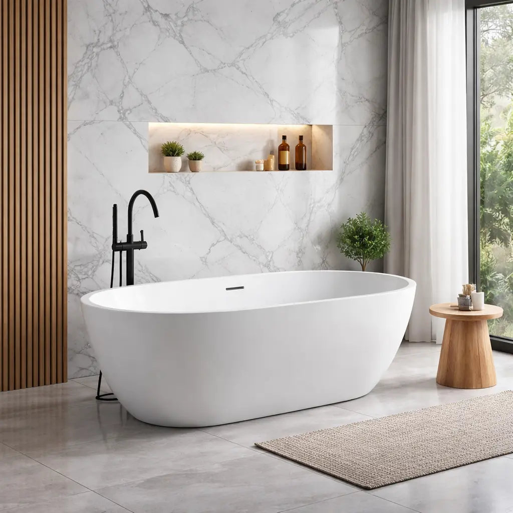 Robinetterie élégante pour baignoire îlot au design moderne, finition haut de gamme pour une salle de bain raffinée et contemporaine.