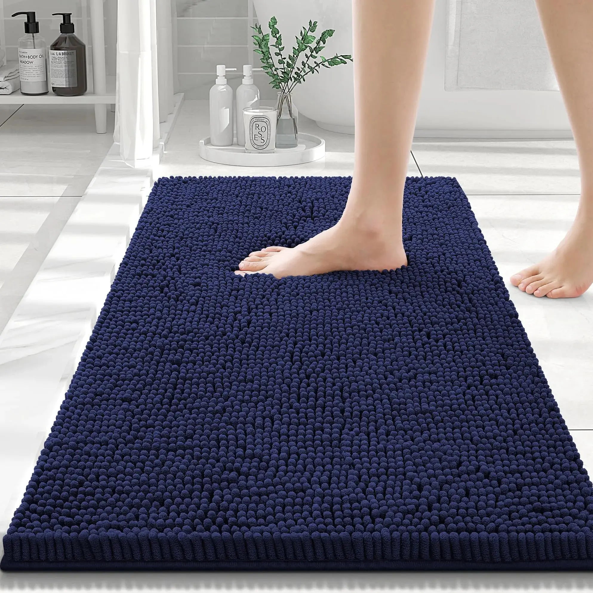 Tapis de bain absorbant beige élégant pour salle de bain zen